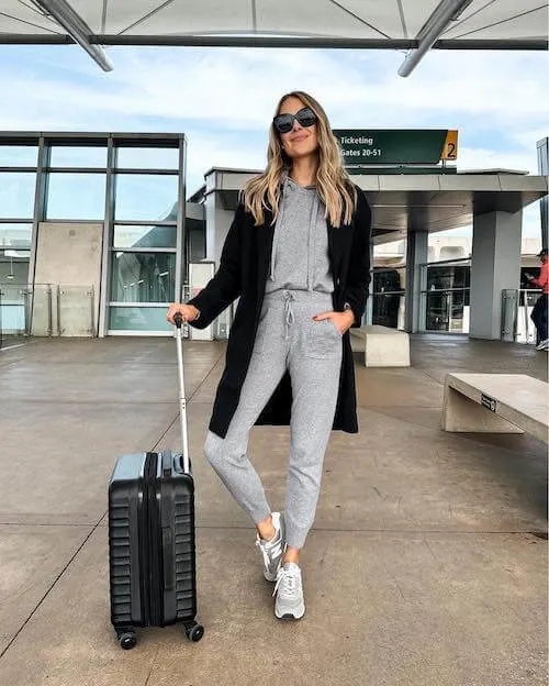 outfit for travel for fashion trends